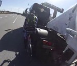camion Un cycliste renversé par un camion-citerne