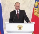 discours montage Poutine sans voix pendant un discours