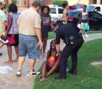 piscine Arrestation musclée d'une ado par un policier