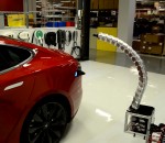 electrique Un serpent robotisé pour charger la Tesla Model S