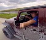 canoe Selfie en Jeep (Fail)