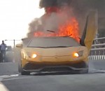 aventador voiture Une Lamborghini prend feu à Dubaï
