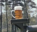 biere verre Démontrer la stabilité d'un canon de char avec une chope de bière