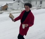 route neige Prendre son café du matin en Norvège