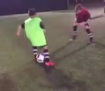 football technique geste La réaction d'un enfant humilié au foot