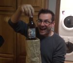 bouteille biere Tour de magie avec un sac en papier et une bière