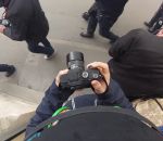police manifestation journaliste La matraque facile