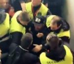 stade supporter Michaël Youn craque un fumigène pendant PSG-OM