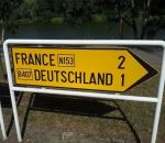 panneau pancarte France vs Allemagne : à mon avis c'est un signe