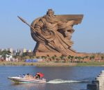 dieu chine La statue de 1320 tonnes du Dieu de la Guerre Guan Yu (Chine)