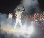 spectateur Une barrière cède pendant un concert de Wiz Khalifa et Snoop Dogg
