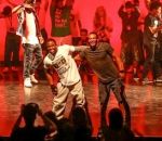 danse Battle de breakdance entre Bboy Junior et Bboy Neguin