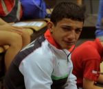 lutte simulation Un jeune lutteur iranien doit simuler une blessure contre Israël