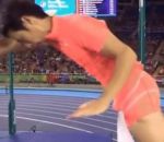 saut perche Le perchiste Hiroki Ogita fait tomber la barre avec son pénis (JO 2016)