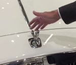 statuette mecanisme Système antivol sur une Rolls-Royce