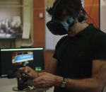 virtuel chute Un champion de billard joue en réalité virtuelle