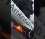 avion passager feu Evacuation d'un avion en feu
