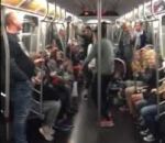 figure Pole dance dans le métro