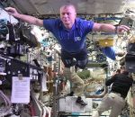 challenge immobile Mannequin Challenge dans l'ISS