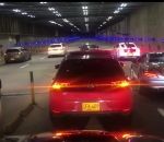 course crash voiture Crash pendant une course illégale dans un tunnel