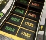 escalator Instructions pour prendre un escalator