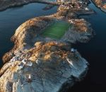 football terrain Un joli coin pour jouer au football (Norvège)