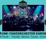 reprise punk faster Un orchestre joue le morceau « Harder, Better, Faster, Stronger »