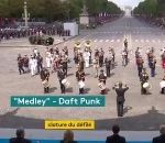 14 militaire La fanfare de l'armée française joue un medley de Daft Punk