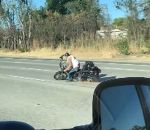 moto Guidonnage et chute à moto