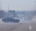 fuite accident Des automobilistes bloquent un chauffard sur une autoroute