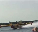 bombardier eau Collision entre un Canadair et une péniche (Vallabrègues)