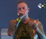 interruption Un chanteur de metal interrompt son concert pour dénoncer une agression sexuelle