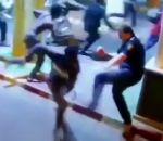 croche-pied garde Un garde-frontière espagnol se casse la jambe en essayant d'arrêter des migrants (Ceuta)