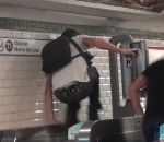 cachee Upupuper les fraudeurs dans le métro parisien (Caméra cachée)