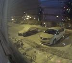 neige Une voiture dessine deux coeurs sur la neige (New Jersey)