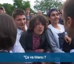 president Emmanuel Macron recadre un adolescent