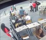 paris france Une femme se fait frapper par un harceleur dans la rue (Paris)