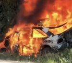 feu incendie La voiture de Ken Block prend feu pendant un rallye