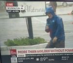 reporter ouragan Journaliste comédien vs Ouragan Florence