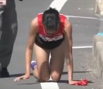fracture athlete Victime d’une fracture, Rei Lida termine un marathon relais à quatre pattes