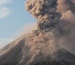 volcan eruption Éruption du volcan Krakatoa (Indonésie)