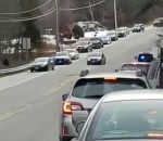 herse Un couple d'automobilistes filme la police poser une herse