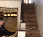 escalier Piège mortel dans une maison-laboratoire de meth
