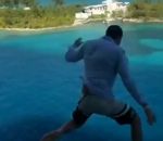 bateau saut eau Sauter du 11e étage d'un paquebot (Bahamas)