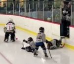 patinoire hockey Entrée difficile pour des jeunes hockeyeurs