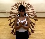 choregraphie Nouvelle danse des bras par Nadim Cherfan