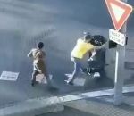arrestation Ivre, ils chutent à scooter devant un commissariat 