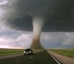 tornade Dashcam d'une tornade dans le Wyoming