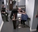 escalier Un homme s'échappe d'un tribunal