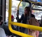 femme homme Un femme crache sur un homme dans le bus (Vancouver)